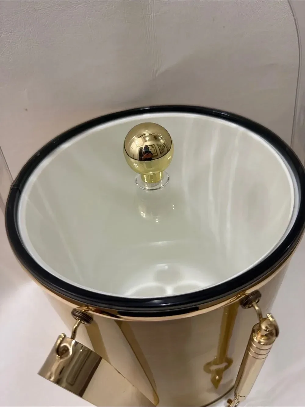 Taiwan elegant gold